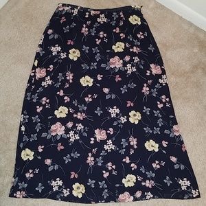 Chaus skirt